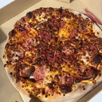 Yanık Ve Eksik Malzemeli Pizza, Yetersiz Müşteri Hizmeti