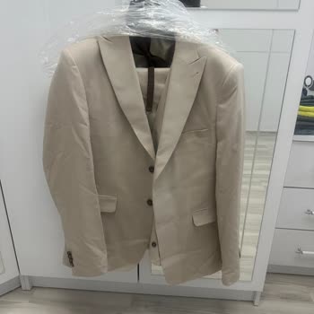 Damatlıkta Yanlış Kumaş Ve Model, İlgisiz Mağaza Yetkilileri Mağdur Etti