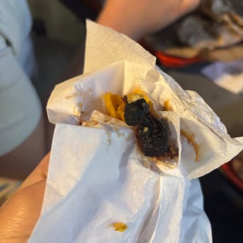 Dürümle Kaşmir AVM Şubesinde İletişim Sorunu ve Yanık Ürün Deneyimi