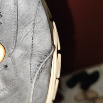 FLO'dan Aldığım Dockers Ayakkabıda Kısa Sürede Dikiş Açılması Ve Renk Solması Sorunu