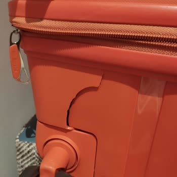 İlk Seyahatte Paramparça Olan Sağlam Denilen Valiz Setiyle Yaşadığım Hayal Kırıklığı