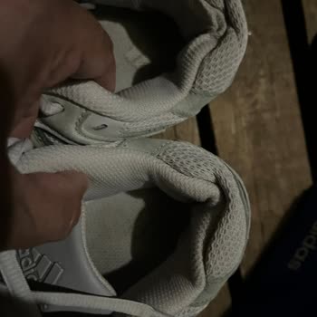 Adidas Ayakkabıda Kısa Sürede Deformasyon Ve Yetersiz Çözüm