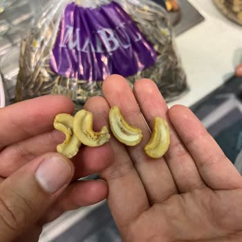 Aldığım Kuruyemişte Kurtlanma Çıktı Ücret İadesi İstiyorum