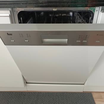 Teka Bulaşık Makinesi Tellerinde Yaygın Paslanma Sorunu Ve Sağlık Endişesi