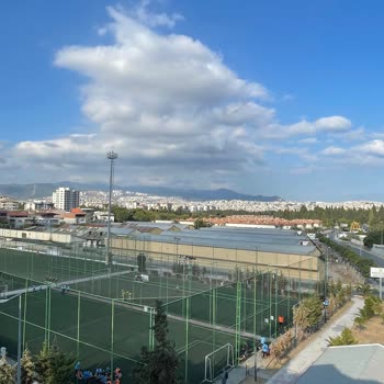 Buca Belediyesi Futbol Tesisinden Kaynaklanan Gürültü Ve Denetimsizlik Yaşam Kalitemizi Düşürüyor