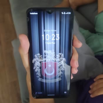 İnfinix Hot 10 Play Ekranında Sürekli Dokunmatik Ve Renk Sorunu Yaşıyorum