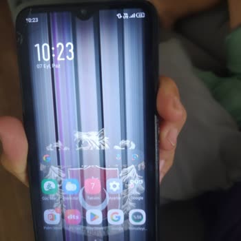 İnfinix Hot 10 Play Ekranında Sürekli Dokunmatik Ve Renk Sorunu Yaşıyorum