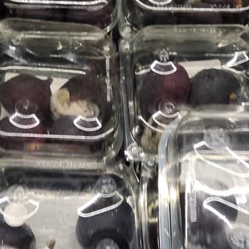 Metro Markette Küflü İncirler İnsan Sağlığını Tehlikeye Atıyor