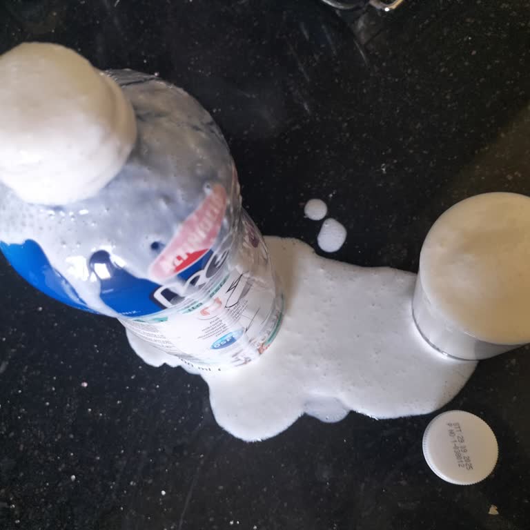 Altınkılıç Kefir Açılınca Taştı Ve Bozuk Çıktı