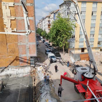 Beta Teknik Mimarlık Pazar Günleri Rahatsız Ediyor