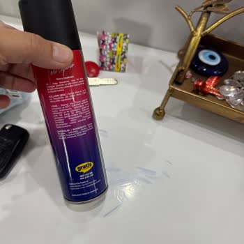 Satın Aldığım Deodorant Mobilyamda Kalıcı Leke Bıraktı