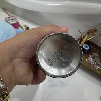 Satın Aldığım Deodorant Mobilyamda Kalıcı Leke Bıraktı