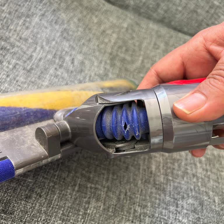 Media Markt'tan Satın Alınan Dyson Süpürgede Parça Sorunu Ve Kasko Anlaşmazlığı