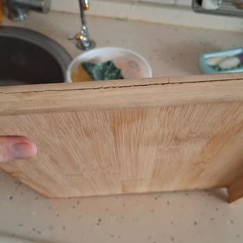 Kısa Sürede Çatlayan Ekmek Kesme Tahtası İçin Değişim Talebi