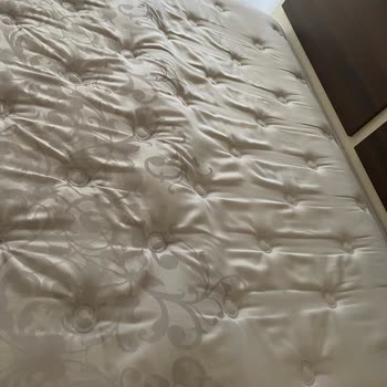 Garanti Kapsamındaki Yatakta Sürekli Çökme Ve Kabarma Sorunu Çözülmüyor