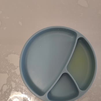 Oioi Silikon Mama Tabağında İlk Kullanımdan Sonra Kalıcı Leke Sorunu Yaşadım