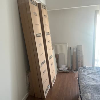 Geç Teslim Edilen Gardırop Kırık Geldi, Kurulum Tamamlanmadı, Muhatap Yok