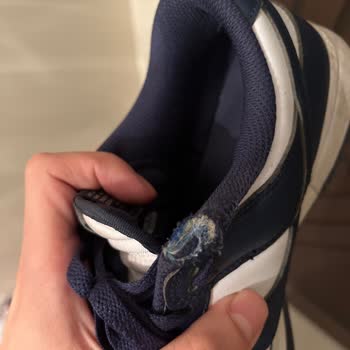 2 Haftada Yırtılan Ayakkabı Ve Cevapsız Müşteri Hizmeti