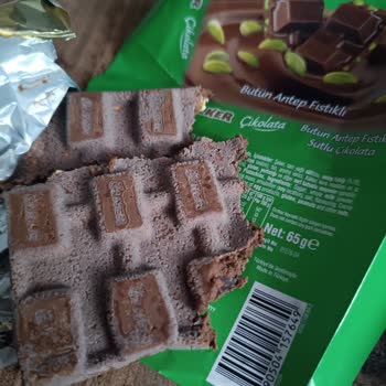 Aldığım Çikolata Küflü Çıktı, Tazelikten Eser Yoktu