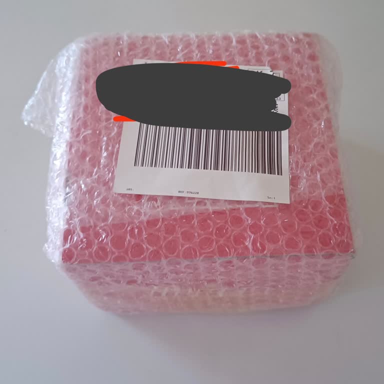 Aldığım Çikolata Küflü Çıktı, Tazelikten Eser Yoktu