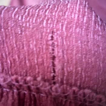 Yırtık Elbise Teslimatı Ve Cevapsız Kalan Şikayet