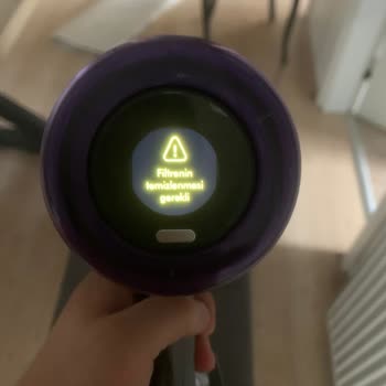 Dyson V12'de Sürekli Hata Mesajı Ve Kasada Soyulma, Servis Dönüşü Yok
