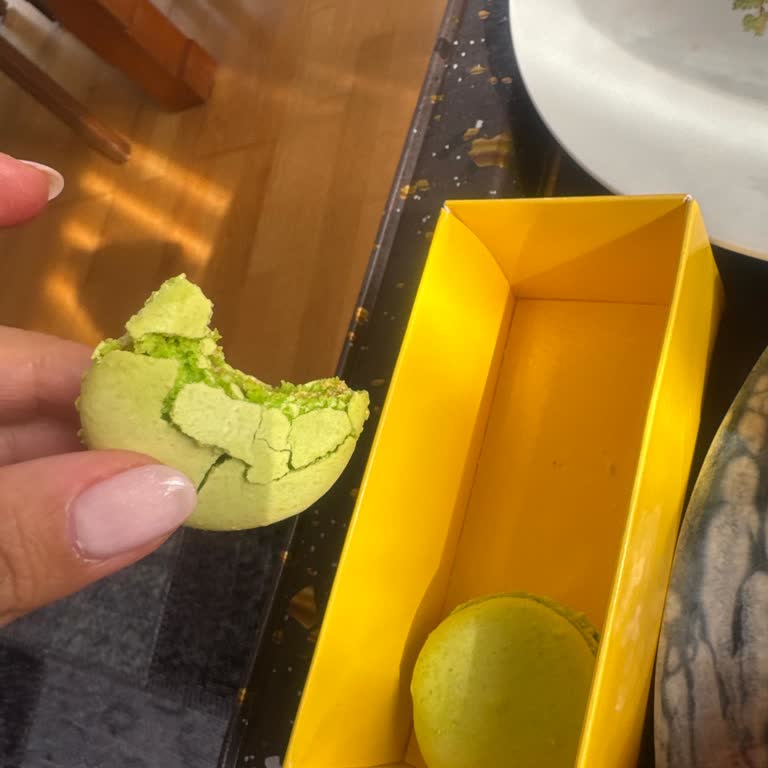 Kahve Dünyası Buzlu Ve Lezzetsiz Makaron Deneyimi: Beklentilerimin Altında Kaldı