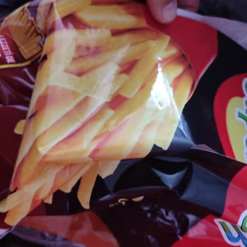 Superfresh Dondurulmuş Patateste Çürük Ve Yeşil Parçalarla Karşılaştım