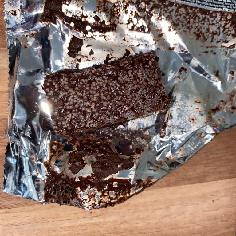 Yeni Aldığım Eti Karam Bitter Çikolatada Beyaz Topçuklar Çıktı Mağdur Oldum