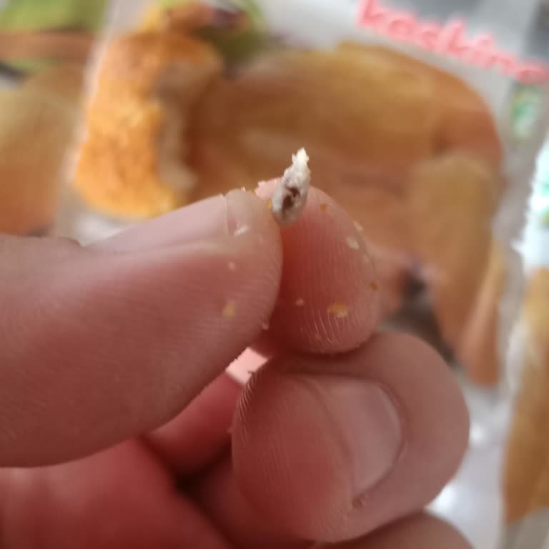 Nugget İçinden Çıkan Yabancı Cisim Şoku