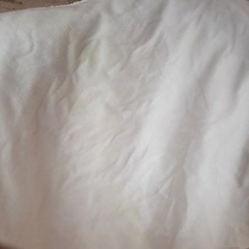 Cif Ultrason Sprey Beyaz Tişörte Kalıcı Leke Bıraktı