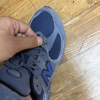 Yeni Alınan Ayakkabıda Defolar Ve Müşteri Hizmetlerine Ulaşamama Sorunu