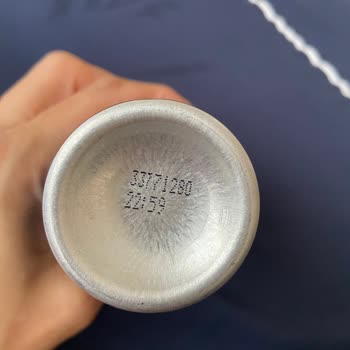 Nivea Deep Aktif Karbon Deodorant Tişörtte Çıkarılamayan Leke Bıraktı