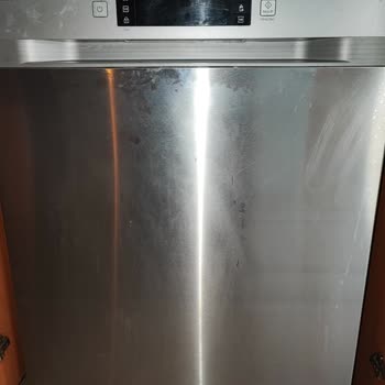 Samsung Bulaşık Makinesi Kapak Lekeleri Ve Servis İlgisizliği Hayal Kırıklığı Yarattı