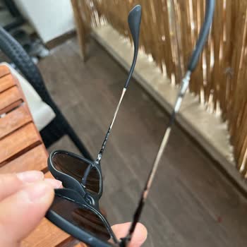 Rayban Gözlükte Boya Atması Ve Camda Soyulma Sorunu, Çözüm Sunulmaması