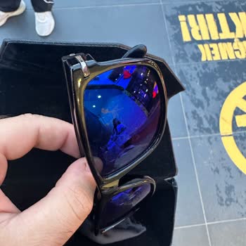 Gözlük Temizliği Sonrası Camlar Çizildi, Tatilim Mahvoldu