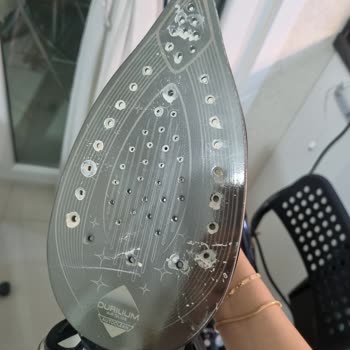 Tefal GV9620 Ütüden Sürekli Kireçli Ve Kahverengi Su Akıyor, Kıyafetlerim Lekeleniyor