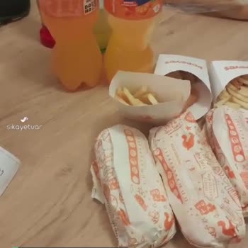 Popeyes Eksik Ürün Ve Dikkatsiz Firma Çalışanları