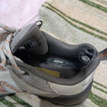 Kısa Sürede Parçalanan Ayakkabı İçin İade Talebim Reddedildi, Mağduriyet Yaşıyorum