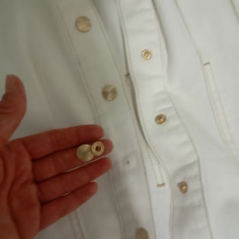 Yeni Aldığım Jean Elbisenin Düğmesi Koptu Yedek Parça Ve Çözüm Yok