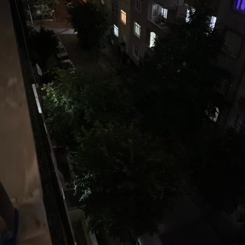 Bahçelievler'de Sokak Lambalarının 2 Gündür Yanmaması Güvenlik Endişesi Yaratıyor