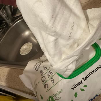 Aldığım Yüzey Temizleme Mendilleri Küflü Ve Sağlıksız Çıktı