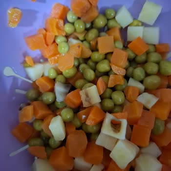 Tukaş Garnitürden Çamurlu Ve Bozuk Sebzeler Çıktı