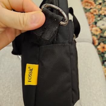 Fossil Çanta Yol Ortasında Üç Kez Koptu, Hayal Kırıklığına Uğradım