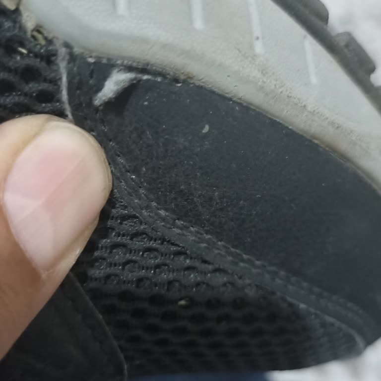 Kısa Sürede Deforme Olan Ayakkabıya Mağaza İadesi Reddedildi