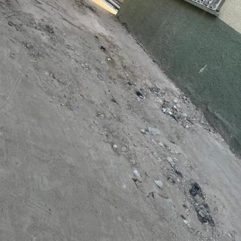 Kazı Sonrası Asfalt Yapılmayan Sokaklar Yaşam Kalitemizi Düşürüyor