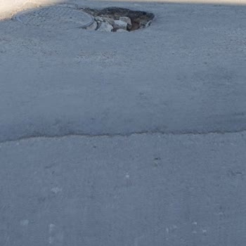 Hasanağa Mahallesi'nde Fiber Altyapı Ve Asfalt Sorunu Güvenliği Tehdit Ediyor