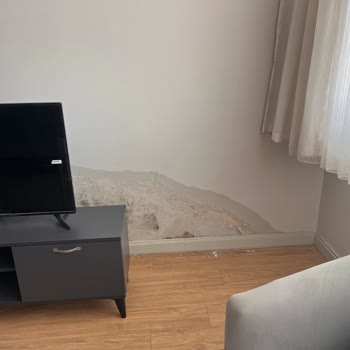 Emlak Konut Dairemde Sürekli Su Problemi Ve Mağduriyetimin Giderilmemesi