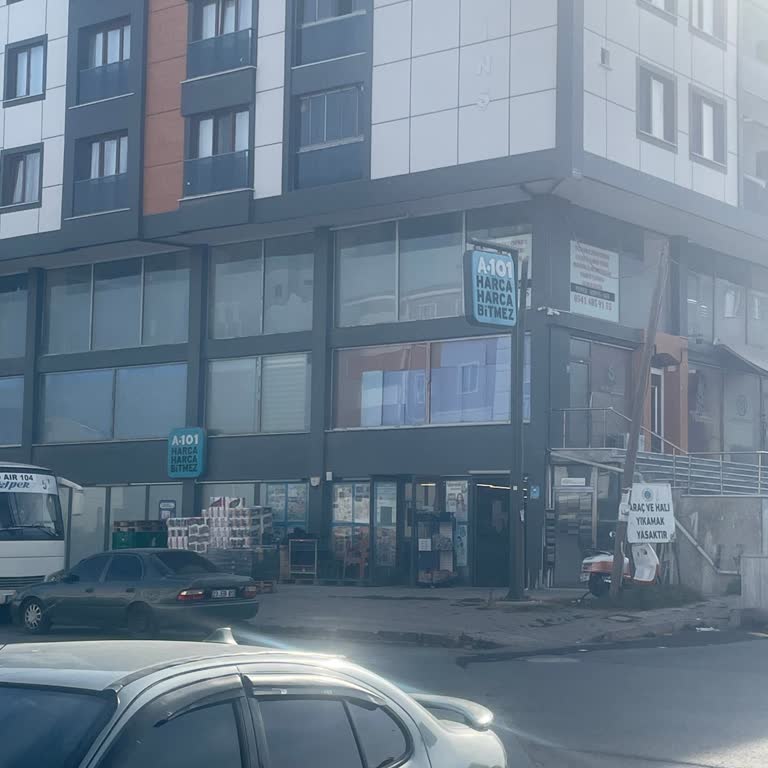 A101 Mağazasında Uygunsuz Davranışlara Çalışanların Kayıtsız Kalması