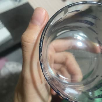 Cam Sürahilerin Kapaklarında Soyulma Yaşadım Mağduriyetimin Giderilmesini İstiyorum